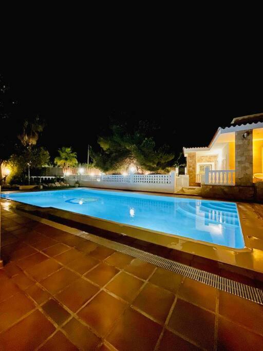 Villa Con Piscina Gigante Sant Francesc de s'Estany Exterior foto
